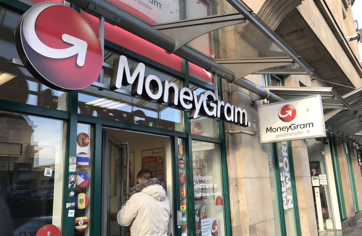 Moneygram signage